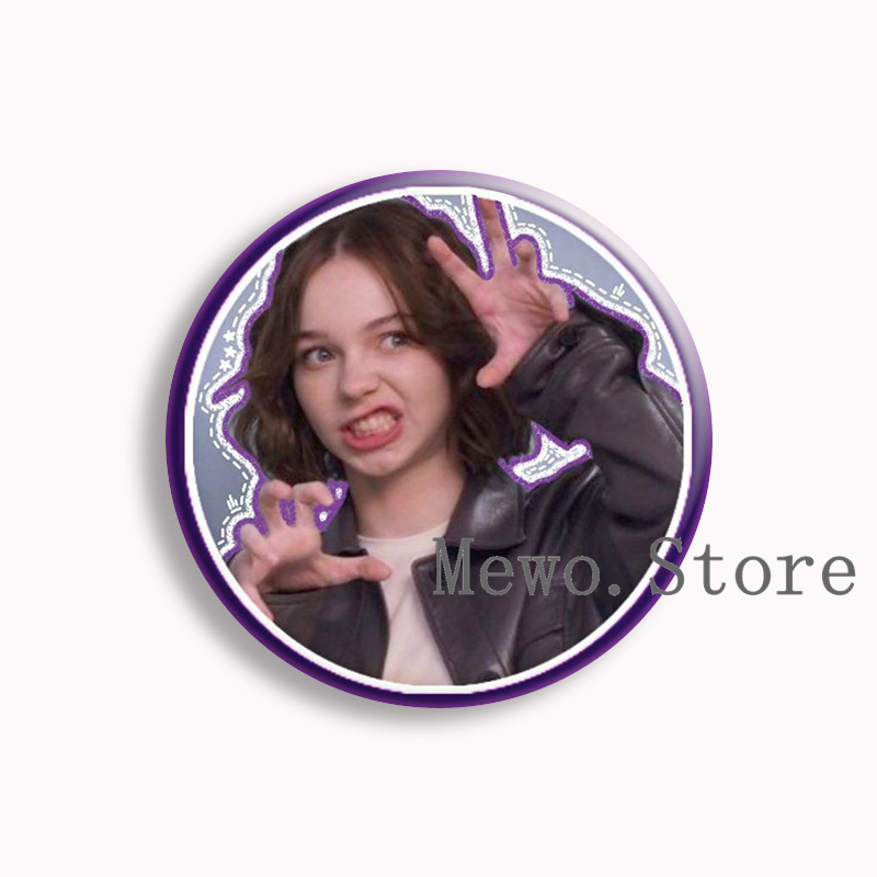 Emma Myers Ästhetische Soft Bu – Pin Button Badge Bewertung und Preis