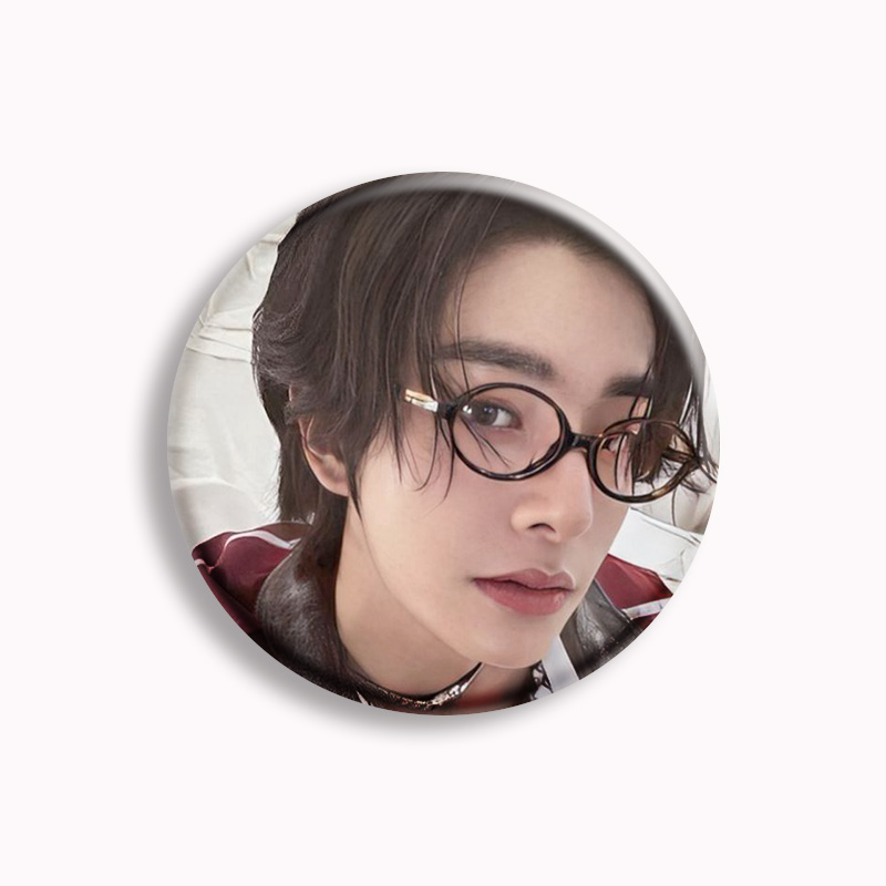 Kpop Jake Sim Soft Button Pin  – Pin Button Badge Bewertung und Preis